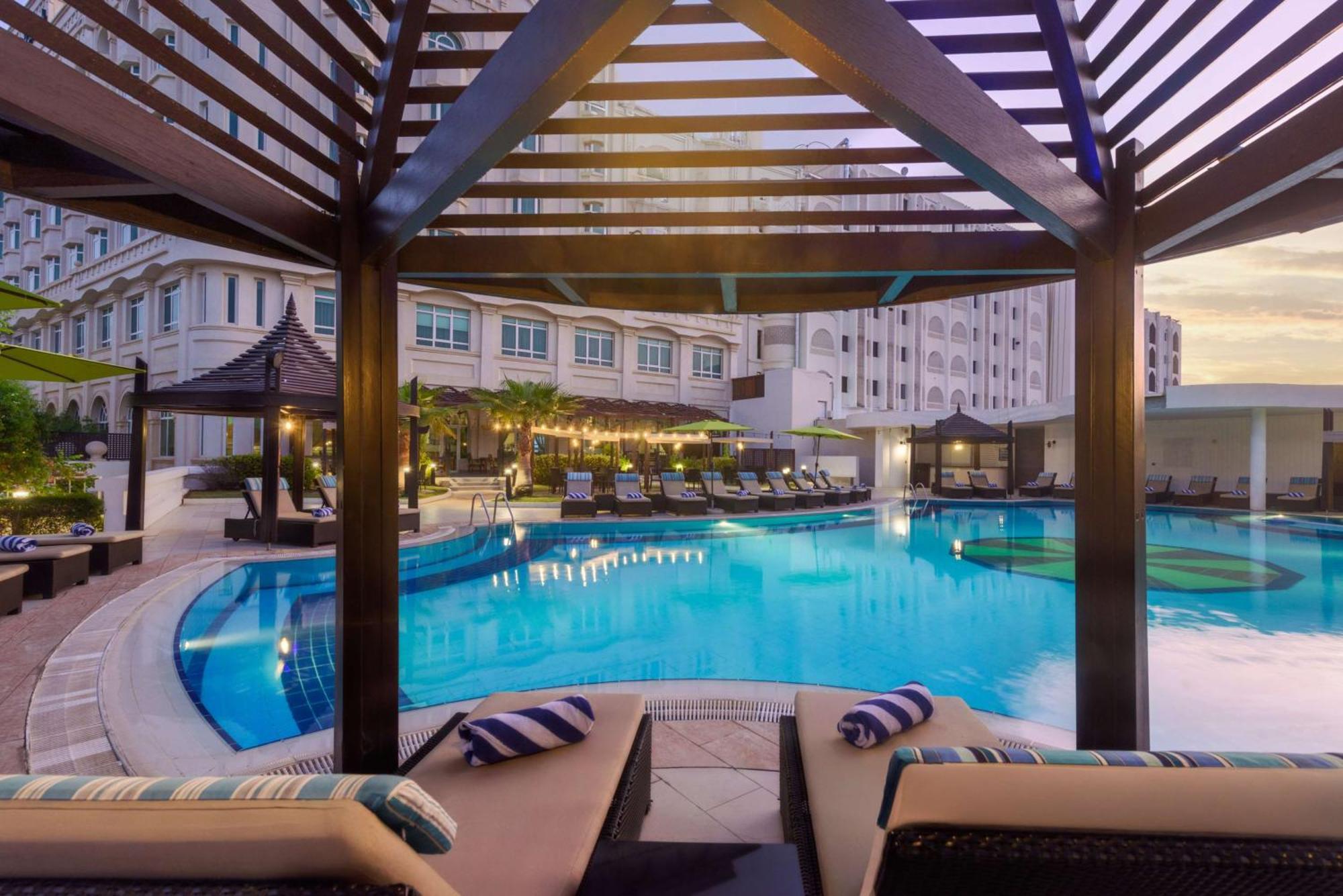 Radisson Blu Hotel, Muscat Ngoại thất bức ảnh