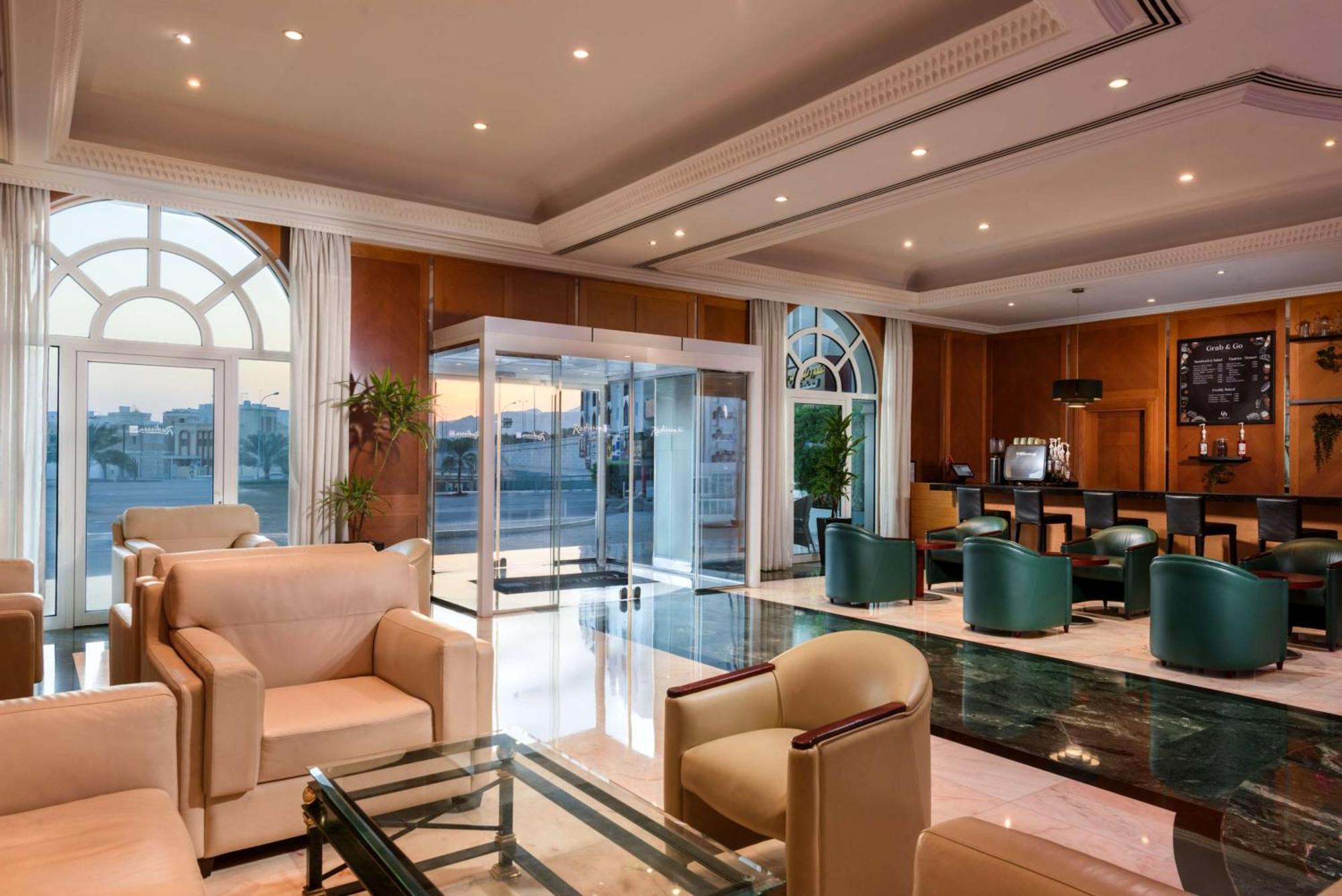 Radisson Blu Hotel, Muscat Ngoại thất bức ảnh