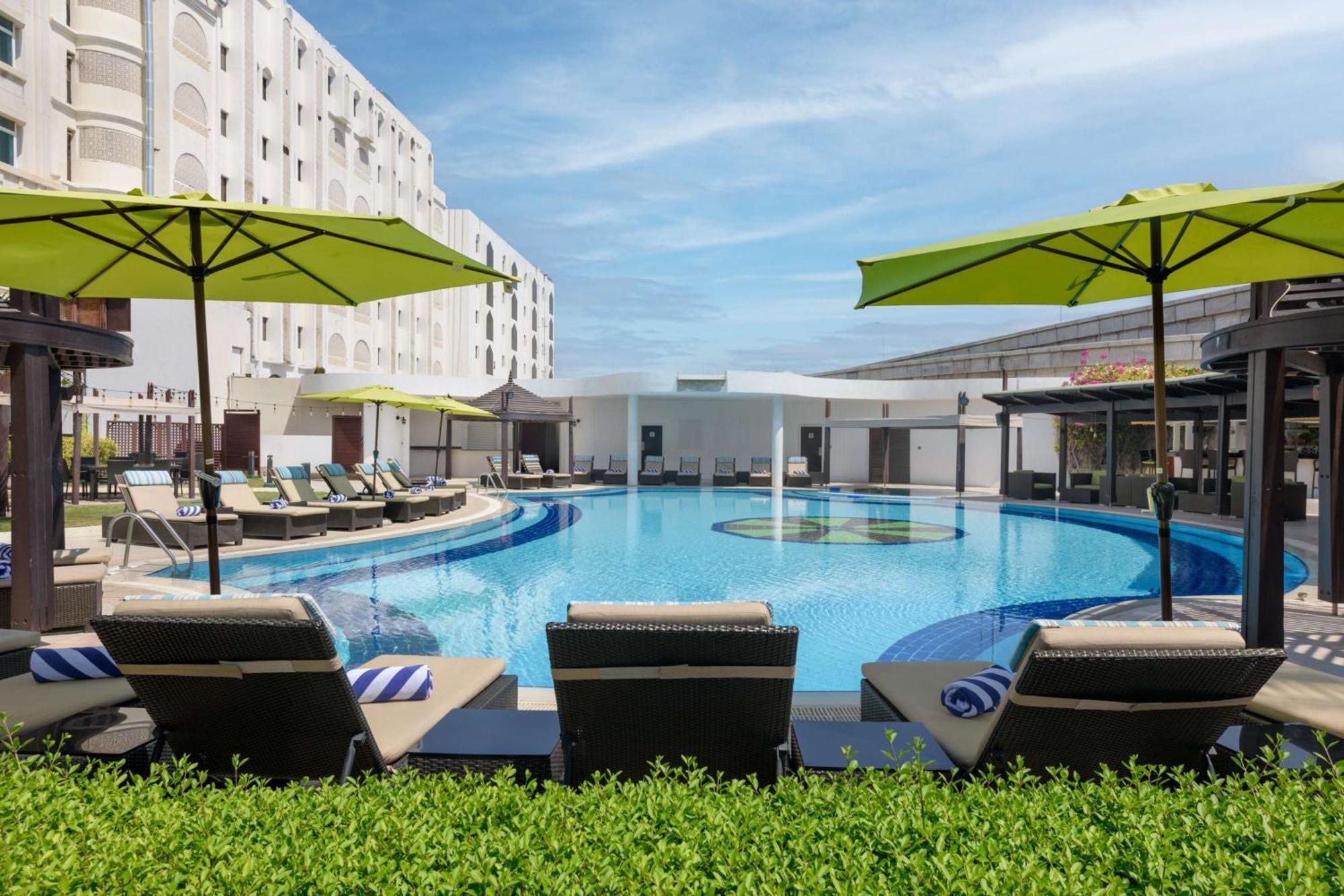 Radisson Blu Hotel, Muscat Ngoại thất bức ảnh
