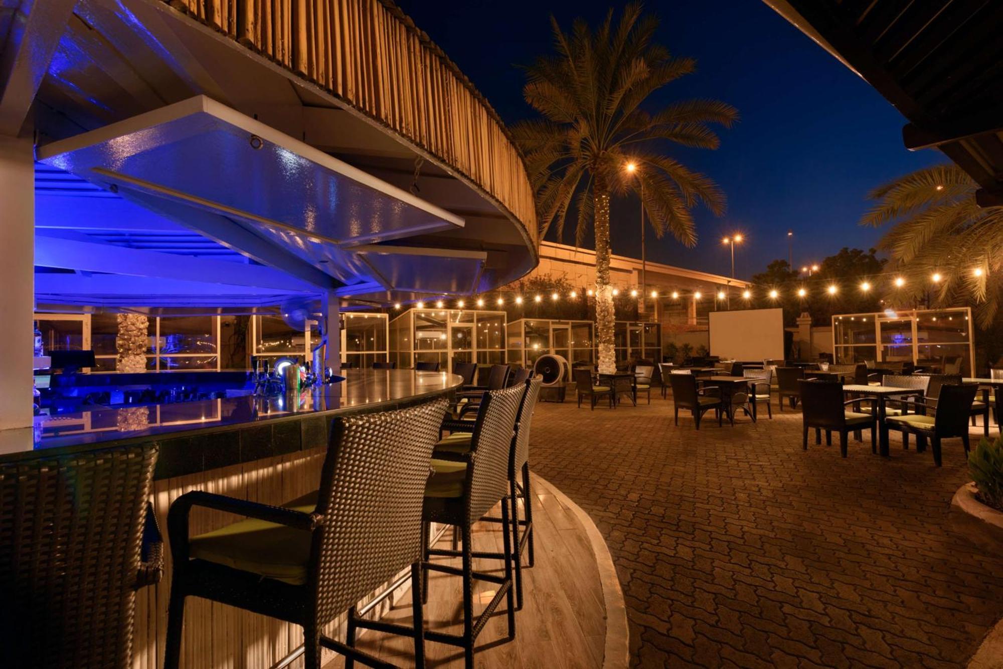 Radisson Blu Hotel, Muscat Ngoại thất bức ảnh