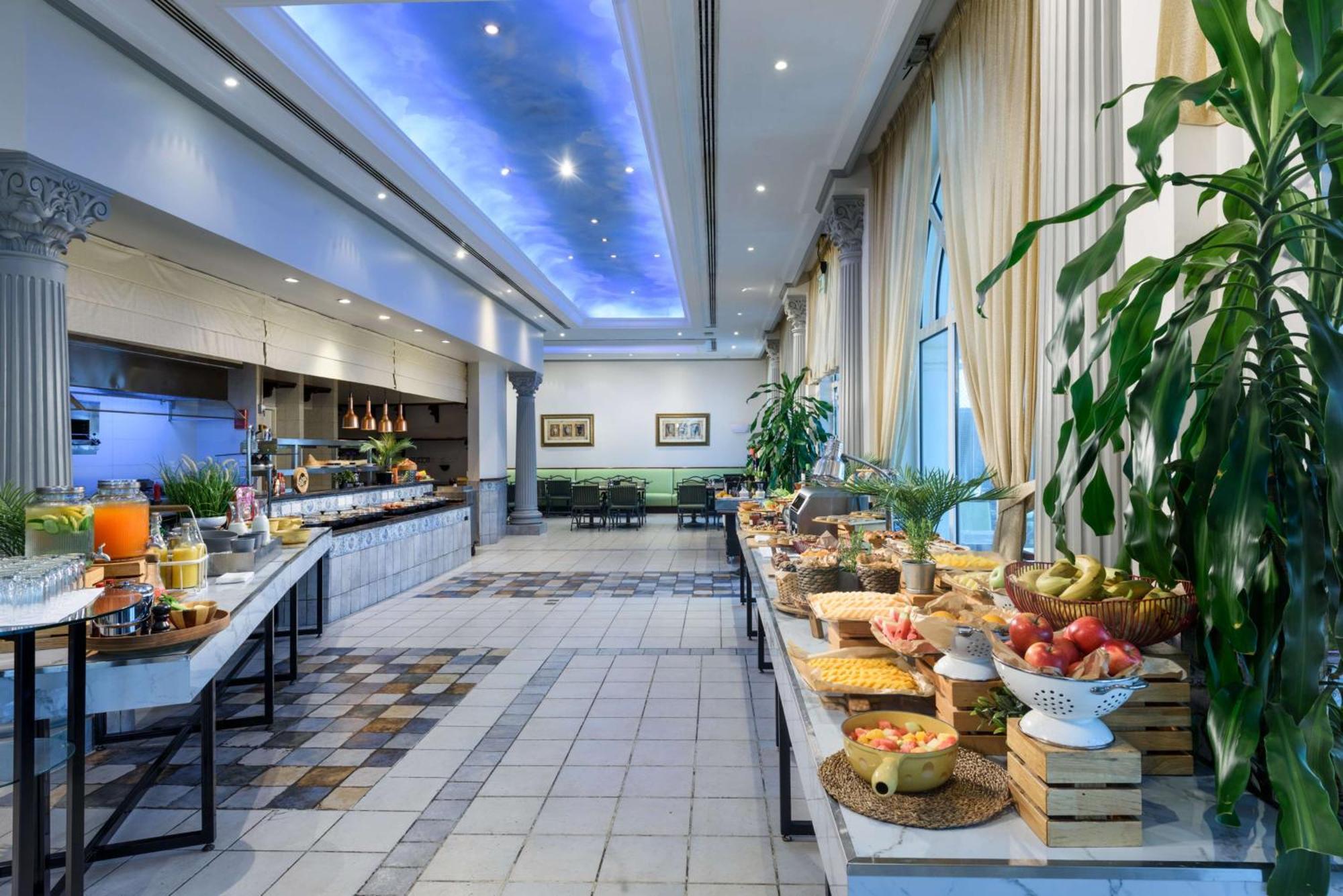 Radisson Blu Hotel, Muscat Ngoại thất bức ảnh