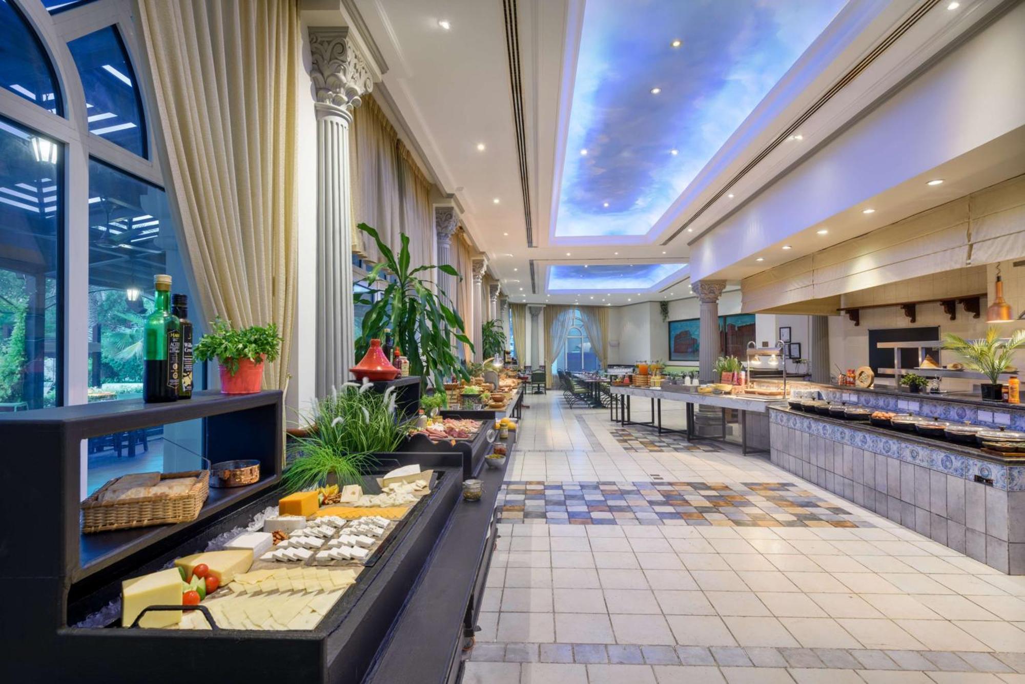 Radisson Blu Hotel, Muscat Ngoại thất bức ảnh